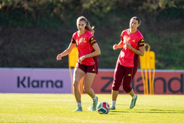 06.10.2026, GER, Fussball, Frauen, Training, DFB Nationalmannschaft Deutschland Jule Brand ( Deutschland ), Bibiane Schulze Solano ( Deutschland ) Heidelberg ASV Eppelheim Baden-Württemberg Deutschland Copyright: xNordphoto Memmlerx