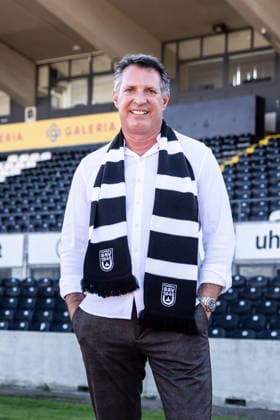 PK Pressekonferenz SSV Ulm 1846 Fußball Vorstellung Alois Schwartz , Fussball, Regionalliga Südwest, Donaustadion Ulm 06.10.26 Alois Schwartz (SSV Ulm 1846 Fussball, Trainer und sportlicher Leiter) im Donaustadion Ulm PK Pressekonferenz SSV Ulm 1846 Fußball Vorstellung Alois Schwartz , Fussball, Regionalliga Südwest, Donaustadion Ulm 06.10.26 Foto: Lucca Fundel Ulm Donaustadion Baden-Württemberg Deutschland