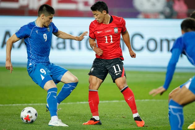 South Korea v Uzbekistan - Friendly Match Hwang Hee Chan of South Korea and Odil Khamrobekov of Uzbekistan in action during the International Friendly, Länderspiel, Nationalmannschaft Match presented by Hana Bank between the Republic of Korea and Uzbekistan at Mireu Stadium in Yongin, South Korea, on October 6, 2026. Yongin GYEONGGI South Korea  Copyright: xSeung-ilxRyux originalFilename:ryu-football261006_npqz5.jpg