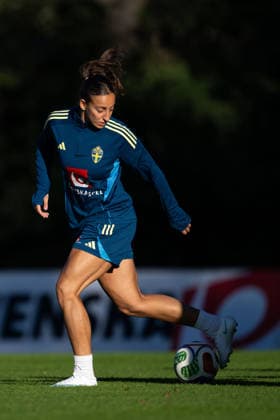 261006 Rosa Kafaji of the Swedish women s national football team during a training session on October 6, 2026 in Stockholm. Photo: Emma Wallskog BILDBYRAN kod EW EW0714 fotboll football soccer fotball vm-kval kval fifa womens world cup qualifier qualifier träning practice training sverige sweden dam bbeng Copyright: EMMAxWALLSKOG BB261006EW019