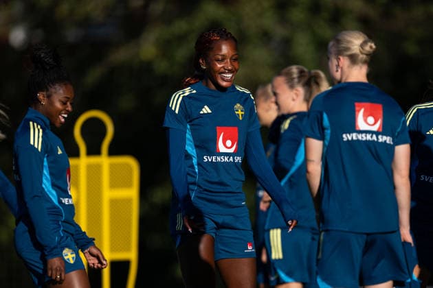 261006 Evelyn Ijeh of the Swedish women s national football team during a training session on October 6, 2026 in Stockholm. Photo: Emma Wallskog BILDBYRAN kod EW EW0714 fotboll football soccer fotball vm-kval kval fifa womens world cup qualifier qualifier träning practice training sverige sweden dam bbeng Copyright: EMMAxWALLSKOG BB261006EW026