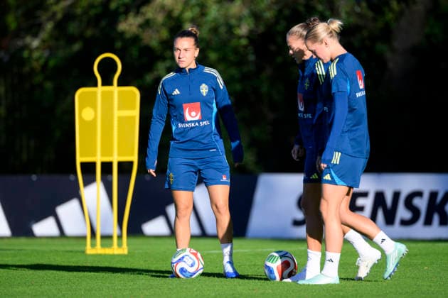 STOCKHOLM, 20261006 Julia Zigiotti Olme under ett träningspass när damlandslaget i fotboll samlas pa Bosön inför VM-playoff matchen mot Litauen i Kaunas. STOCKHOLM SVERIGE x10070x Copyright: xJessicaxGowx xTTx DAMLANDSLAGET TRÄNING