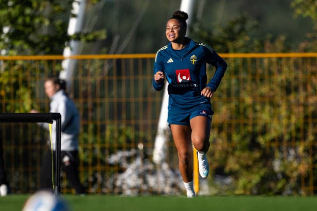 261006 Felicia Schröder of the Swedish women s national football team during a training session on October 6, 2026 in Stockholm. Photo: Emma Wallskog BILDBYRAN kod EW EW0714 fotboll football soccer fotball vm-kval kval fifa womens world cup qualifier qualifier träning practice training sverige sweden dam bbeng Copyright: EMMAxWALLSKOG BB261006EW047