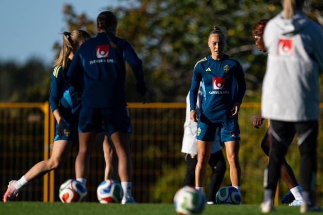 261006 Hanna Bennison of the Swedish women s national football team during a training session on October 6, 2026 in Stockholm. Photo: Emma Wallskog BILDBYRAN kod EW EW0714 fotboll football soccer fotball vm-kval kval fifa womens world cup qualifier qualifier träning practice training sverige sweden dam bbeng Copyright: EMMAxWALLSKOG BB261006EW053