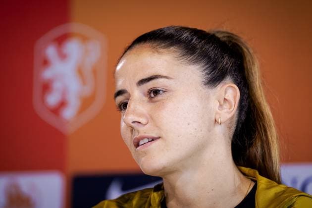 ZEIST - DaniÃ«lle van de Donk during a press conference, PK, Pressekonferenz of the Dutch women s football team ahead of the World Cup qualifying match against Hungary. ROBIN VAN LONKHUIJSEN ANP xVIxANPxSportx xxANPxIVx 571682573 originalFilename: 571682573.jpg