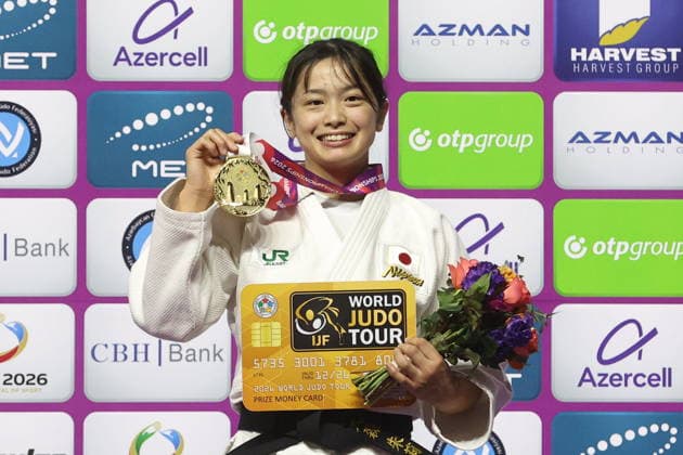 AZERBAIJAN, BAKU - OCTOBER 6, 2026: Akari Omori of Japan poses with her golden medal in the women’s -57 kg category at the National Gymnastics Arena during the awards ceremony at the 2026 World Judo Championships. Mikhail Sinitsyn TASS  98874832