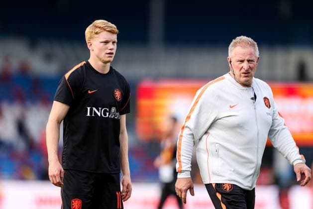 DOETINCHEM , 06-10-2026 , Stadion De Vijverberg , season 2026 2027 , EURO U21, U 21 Qualification football , match between Netherlands U21 and Bosnia and Herzegovina U21 , picture shows Netherlands player Kees Smit walks of injured prior to kick-off Netherlands U21 - Bosnia and Herzegovina U21  x207979385x Copyright: