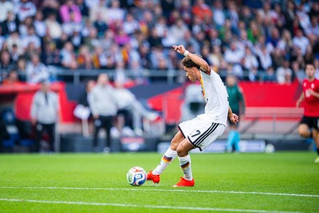 06.10.2026 - Fußball, 2026 2027, U21, U 21 EM-Qualifikation, Deutschland - Georgien: Noah Darvich (Deutschland) macht das Tor zum 1:0