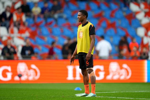 European Championship, EM, Europameisterschaft Qualifier: The Netherlands U21, U 21 v Bosnia and Herzegovina U21 Doetinchem - Givairo Read of The Netherlands U21 warms up before the eigth qualification round of the 2026 2027 European Championship Qualifier. The match is set between The Netherlands U21 and Bosnia and Herzegovina U21 at De Vijverberg on 6 October 2026 in Doetinchem, Netherlands. (Hero Images Yannick Verhoeven) Copyright: xYannickxVerhoevenx