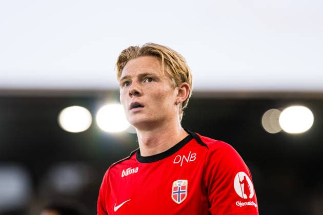 261006 Runar Norheim of Norway warms up ahead of the UEFA European Under-21 Qualifier football match between Norway and Israel on October 6, 2026 in Stavanger. Photo: Marius Simensen BILDBYRAN COP 238 bbeng em kvalifisering football fotball fotboll israel norge norway soccer U21, U 21 UEFA EURO, EM, Europameisterschaft,Fussball under-21 qualifiers Copyright: MARIUSxSIMENSEN BB261006BB544