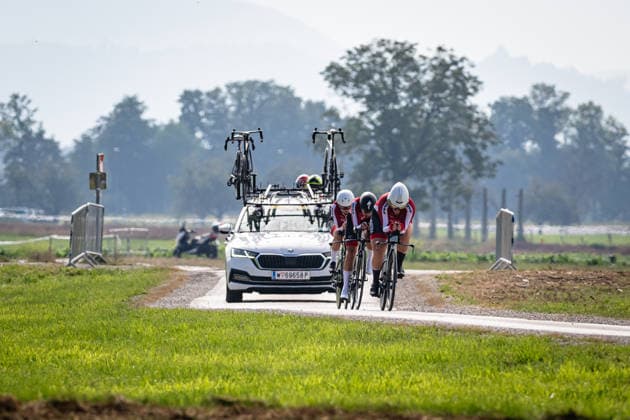 Austria: UEC Road cycling, Rad, Radsport, Strasse European Championships - Ljubljana 2026 UNTERKÖFLER Lea Sophie - SCHEBESTA Isabell - EXENBERGER RenÃ e ( AUT ) Austria Querformat - quer - horizontal - Landscape - Event Veranstaltung: UEC Road Cycling European Championships 2026 Ljubljana - Category Kategorie: Cycling - Road Cycling European Championships - Mixed Relay Men and Women Junior U19 - Location Ort: Europe Slovenia - Sencur - Å enÄur - Discipline: Mixed Relay ( MR ) - Distance: 44 km - Date Datum: 06.10.2026 Tuesday Day 4 -