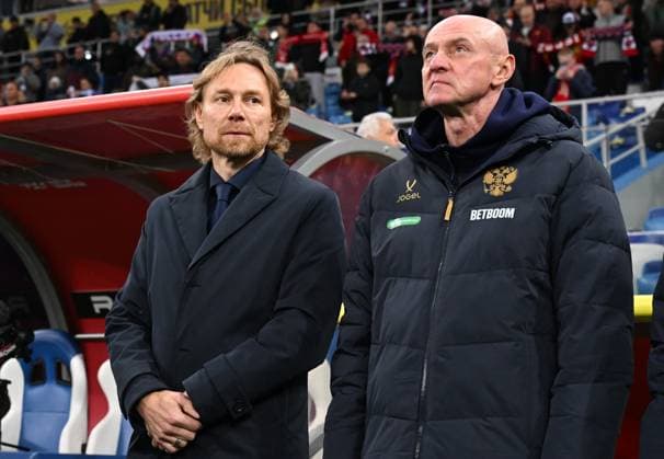 Russia Soccer Friendly Russia - Nigeria 9258710 06.10.2026 Russia s head coach Valery Karpin and coach Viktor Onopko look on during the friendly soccer match between Russia and Nigeria at Sovcombank Arena in Nizhny Novgorod, Russia. Maksim Blinov Sputnik Nizhny Novgorod Russia  Copyright: xMaksimxBlinovx