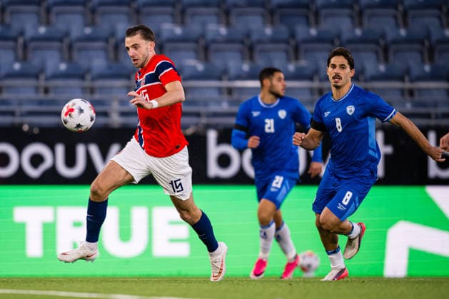 261006 Niklas odegard of Norway during the UEFA European Under-21 Qualifier football match between Norway and Israel on October 6, 2026 in Stavanger. Photo: Marius Simensen BILDBYRAN COP 238 bbeng em kvalifisering football fotball fotboll israel norge norway soccer U21, U 21 UEFA EURO, EM, Europameisterschaft,Fussball under-21 qualifiers Copyright: MARIUSxSIMENSEN BB261006BB556