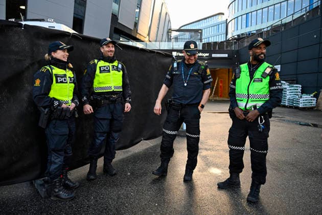 U21 European Championship Qualifier: Norway vs. Israel, Stavanger, October 6, 2026. Police and security guards outside during the U21 European Championship qualifying soccer match between Norway and Israel at Lyse Arena in Stavanger. Photo by Carina Johansen, NTB, Stavanger, Norway. EDITORIAL USE ONLY. RESTRICTED USE FOR BETCOMPANIES  Copyright: xCarinaxJohansenx xNTBx
