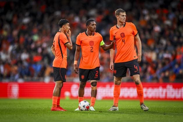 DOETINCHEM , 06-10-2026 , Stadion De Vijverberg , season 2026 2027 , EURO U21, U 21 Qualification football , match between Netherlands U21 and Bosnia and Herzegovina U21 , picture shows Netherlands player Ayoub Oufkir, Netherlands player Givairo Read, Netherlands player Dies Janse Netherlands U21 - Bosnia and Herzegovina U21  x207980092x Copyright: