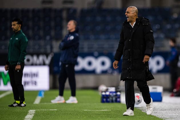261006 Head coach Guy Luzon of Israel during the UEFA European Under-21 Qualifier football match between Norway and Israel on October 6, 2026 in Stavanger. Photo: Marius Simensen BILDBYRAN COP 238 bbeng em kvalifisering football fotball fotboll israel norge norway soccer U21, U 21 UEFA EURO, EM, Europameisterschaft,Fussball under-21 qualifiers Copyright: MARIUSxSIMENSEN BB261006BB589