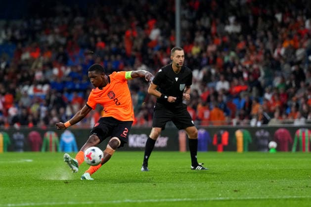European Championship, EM, Europameisterschaft Qualifier: The Netherlands U21, U 21 v Bosnia and Herzegovina U21 Doetinchem - Givairo Read of The Netherlands U21 takes a free kick during the eigth qualification round of the 2026 2027 European Championship Qualifier. The match is set between The Netherlands U21 and Bosnia and Herzegovina U21 at De Vijverberg on 6 October 2026 in Doetinchem, Netherlands. (Hero Images Yannick Verhoeven) Copyright: xYannickxVerhoevenx