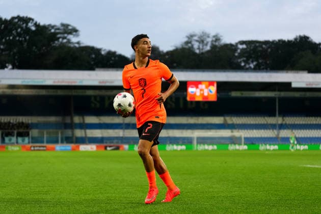 European Championship, EM, Europameisterschaft Qualifier: The Netherlands U21, U 21 v Bosnia and Herzegovina U21 Doetinchem - Ayoub Oufkir of The Netherlands U21 looks on during the eigth qualification round of the 2026 2027 European Championship Qualifier. The match is set between The Netherlands U21 and Bosnia and Herzegovina U21 at De Vijverberg on 6 October 2026 in Doetinchem, Netherlands. (Hero Images Yannick Verhoeven) Copyright: xYannickxVerhoevenx
