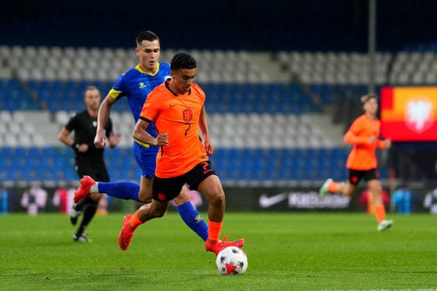 European Championship, EM, Europameisterschaft Qualifier: The Netherlands U21, U 21 v Bosnia and Herzegovina U21 Doetinchem - Ayoub Oufkir of The Netherlands U21 dribbles during the eigth qualification round of the 2026 2027 European Championship Qualifier. The match is set between The Netherlands U21 and Bosnia and Herzegovina U21 at De Vijverberg on 6 October 2026 in Doetinchem, Netherlands. (Hero Images Yannick Verhoeven) Copyright: xYannickxVerhoevenx