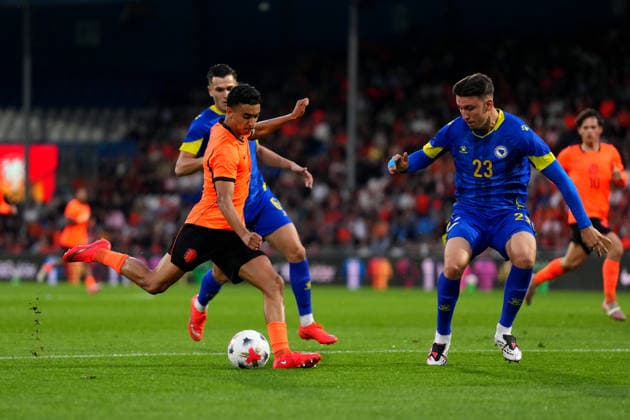 European Championship, EM, Europameisterschaft Qualifier: The Netherlands U21, U 21 v Bosnia and Herzegovina U21 Doetinchem - Ayoub Oufkir of The Netherlands U21 shoots during the eigth qualification round of the 2026 2027 European Championship Qualifier. The match is set between The Netherlands U21 and Bosnia and Herzegovina U21 at De Vijverberg on 6 October 2026 in Doetinchem, Netherlands. (Hero Images Yannick Verhoeven) Copyright: xYannickxVerhoevenx