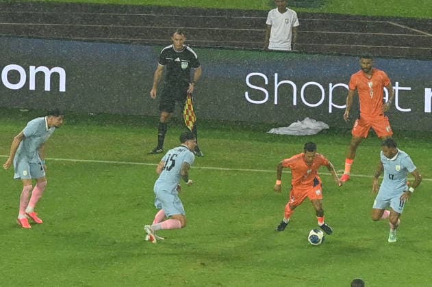 KOLKATA, INDIA - OCTOBER 6: Abhishek Singh Tekcham of India in action against Uruguay during FIFA International Friendly, Länderspiel, Nationalmannschaft match at Vivekananda Yuva Bharati Stadium on October 6, 2026 in Kolkata, India. (Photo by Samir Jana Hindustan Times) India Vs Uruguay FIFA International Friendly Match At Salt Lake Stadium Kolkata