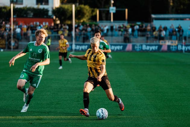 Flanke Lukas Scepanik (Alemannia Aachen, 7), Deutschland, Fußball, Herren - Mittelrheinpokal (FVM) Saison 2026 2027, 2. Runde: SV Grün - Weiß Brauweiler vs TSV Alemannia Aachen (Ulrich - Haberland - Stadion, Leverkusen) Copyright: xThiemoxRudolphx
