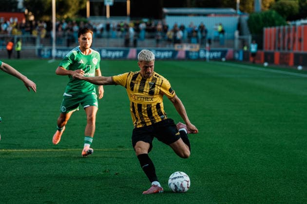 Flanke Lukas Scepanik (Alemannia Aachen, 7), Deutschland, Fußball, Herren - Mittelrheinpokal (FVM) Saison 2026 2027, 2. Runde: SV Grün - Weiß Brauweiler vs TSV Alemannia Aachen (Ulrich - Haberland - Stadion, Leverkusen) Copyright: xThiemoxRudolphx
