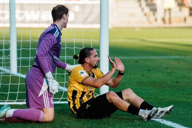 Valmir Sulejmani (Alemannia Aachen, 38) Reklamieren, Beschwerde, Deutschland, Fußball, Herren - Mittelrheinpokal (FVM) Saison 2026 2027, 2. Runde: SV Grün - Weiß Brauweiler vs TSV Alemannia Aachen (Ulrich - Haberland - Stadion, Leverkusen) Copyright: xThiemoxRudolphx