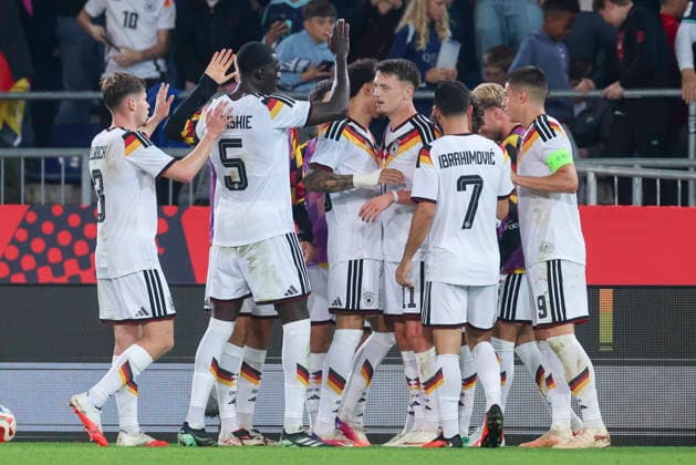 Dzenan Pejcinovic (Germany) celebrates his goal with teammates during the UEFA Under21 EURO Qualifier, EM, Europameisterschaft between Germany U21, U 21 and Georgia U21 at Almstadion on October 6, 2026 in Bielefeld, Germany. (Photo by Marco Steinbrenner DeFodi Images) -