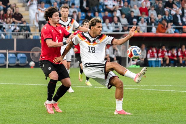 Deutschland: U21, U 21 EM-Qualifikation 2026 2027, Deutschland U21 vs. Georgien U21, Nationalmannschaft, DFB Länderspiel Dienstag 27.03.2026, Schüco Arena, Bielefeld Paris Brunner Dato Bukia Copyright: xCelinaxLeiersx