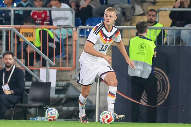 Tom Rothe (Germany) controls the ball during the UEFA Under21 EURO Qualifier, EM, Europameisterschaft between Germany U21, U 21 and Georgia U21 at Almstadion on October 6, 2026 in Bielefeld, Germany. (Photo by Marco Steinbrenner DeFodi Images) -
