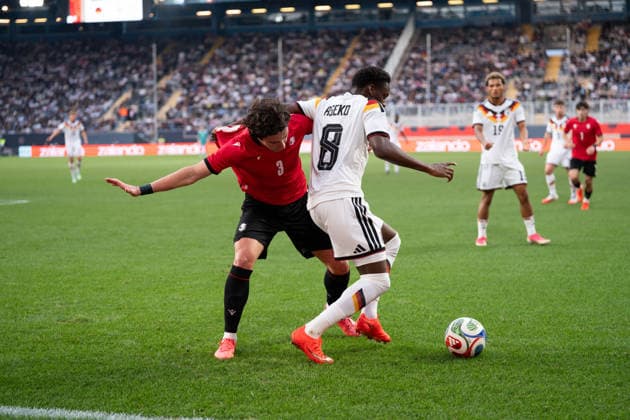 06.10.2026, GER, Deutschland U21, U 21 vs Georgien U21 Zweikampf zwischen Noel Aseko (Deutschland U21, 8) und Dato Bukia (Georgien U21, 3) Bielefeld SchücoArena Bielefeld Deutschland Copyright: xnordphotoxGmbHx xChristianxSchulzex