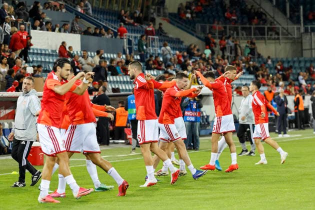 Nordmazedonien beim Aufwärmen vor Spielbeginn , Schweiz, UEFA , Nations League, Matchday 4, Schweiz vs. Nordmazedonien, 06.10.2026, Luzern Swissporarena Schweiz Copyright: xGrantxHubbsx