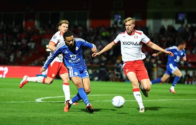 Kamari Doyle of Leicester City shoots Stevenage v Leicester City, EFL Jersey Mike s Trophy, Football, Lamex Stadium, Stevenage, UK - 06 Oct 2026Stevenage Lamex Stadium United Kingdom  Copyright: xMichaelxZemanek Shutterstockx 17188813ae