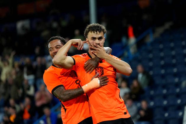 European Championship, EM, Europameisterschaft Qualifier: The Netherlands U21, U 21 v Bosnia and Herzegovina U21 Doetinchem - Aymen Sliti of The Netherlands U21 celebrates scoring his team s first goal (1-0) with Elijah Dijkstra of The Netherlands U21 during the eigth qualification round of the 2026 2027 European Championship Qualifier. The match is set between The Netherlands U21 and Bosnia and Herzegovina U21 at De Vijverberg on 6 October 2026 in Doetinchem, Netherlands. (Hero Images Yannick Verhoeven) Copyright: xYannickxVerhoevenx