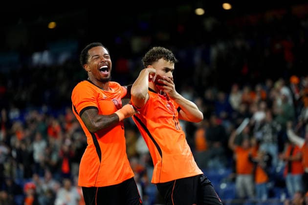 European Championship, EM, Europameisterschaft Qualifier: The Netherlands U21, U 21 v Bosnia and Herzegovina U21 Doetinchem - Aymen Sliti of The Netherlands U21 celebrates scoring his team s first goal (1-0) with Elijah Dijkstra of The Netherlands U21 during the eigth qualification round of the 2026 2027 European Championship Qualifier. The match is set between The Netherlands U21 and Bosnia and Herzegovina U21 at De Vijverberg on 6 October 2026 in Doetinchem, Netherlands. (Hero Images Yannick Verhoeven) Copyright: xYannickxVerhoevenx