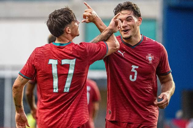 LEIRIA, PORTUGAL - OCTOBER 06: Afonso Moreira and Gonçalo Oliveira celebration (Portugal) during the UEFA EURO, EM, Europameisterschaft,Fussball U21, U 21 Qualifying Round matchday 13 between Portugal and Czechia at Estádio Municipal de Leiria on October 06, 2026 in Leiria, Portugal. Copyright: xCatiaxSilvax Sportspressphoto_SPR247131