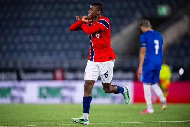 261006 Tobias Saliou Moi SÃ ne of Norway celebrates after scoring the 1-1 goal during the UEFA European Under-21 Qualifier football match between Norway and Israel on October 6, 2026 in Stavanger. Photo: Marius Simensen BILDBYRAN COP 238 bbeng em kvalifisering football fotball fotboll israel jubel norge norway soccer U21, U 21 UEFA EURO, EM, Europameisterschaft,Fussball under-21 qualifiers Copyright: MARIUSxSIMENSEN BB261006BB764
