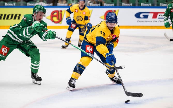 261006 Yannick Frehner of Davos during the CHL game between Rögle and Davos on October 6, 2026 in Ängelholm. Photo: Niclas Jönsson BILDBYRAN COP 273 NO0449 ishockey Ice hockey, Eishockey chl champions hockey league rögle davos rögle bbeng ishockey ice hockey chl champions hockey league rögle davos rögle bbeng Copyright: NICLASxJÖNSSON BB261006NO044