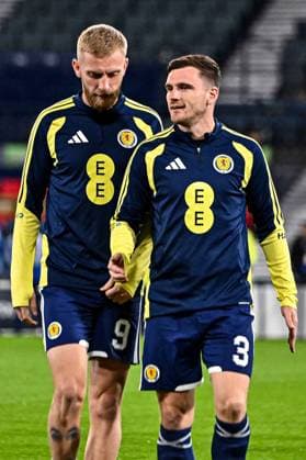 Scotland v Slovenia UEFA Nations League Andrew Robertson and Oli McBurnie of Scotland warm up during the UEFA Nations League match at Barclays Hampden, Glasgow 06 10 2026 UK Newspapers OUT Copyright: xJamiexJohnstonx FIL-24032-0035