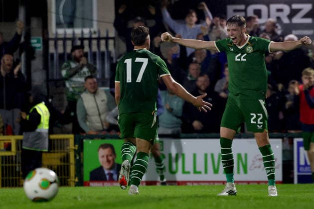 2027 UEFA Under 21 European Qualifier, Munster FA Turner s Cross, Cork 6 10 2026 Republic of Ireland vs England Ireland s Tommy Lonergan celebrates with Oisin Gallagher after he scores his sides 3rd goal of the match Tommy Lonergan celebrates with Oisin Gallagher after he scores his sides 3rd goal of the match 6 10 2026  Copyright: xx NE1L0886