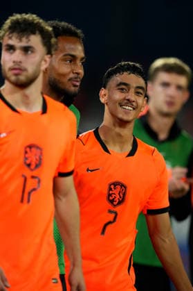 European Championship, EM, Europameisterschaft Qualifier: The Netherlands U21, U 21 v Bosnia and Herzegovina U21 Doetinchem - Marvin Young of The Netherlands U21 celebrates the 4-0 victory with Ayoub Oufkir of The Netherlands U21 during the eigth qualification round of the 2026 2027 European Championship Qualifier. The match is set between The Netherlands U21 and Bosnia and Herzegovina U21 at De Vijverberg on 6 October 2026 in Doetinchem, Netherlands. (Hero Images Yannick Verhoeven) Copyright: xYannickxVerhoevenx