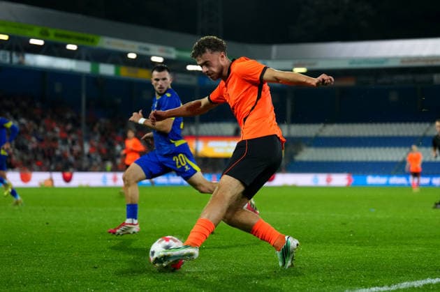 European Championship, EM, Europameisterschaft Qualifier: The Netherlands U21, U 21 v Bosnia and Herzegovina U21 Doetinchem - Aymen Sliti of The Netherlands U21 passes the ball during the eigth qualification round of the 2026 2027 European Championship Qualifier. The match is set between The Netherlands U21 and Bosnia and Herzegovina U21 at De Vijverberg on 6 October 2026 in Doetinchem, Netherlands. (Hero Images Yannick Verhoeven) Copyright: xYannickxVerhoevenx