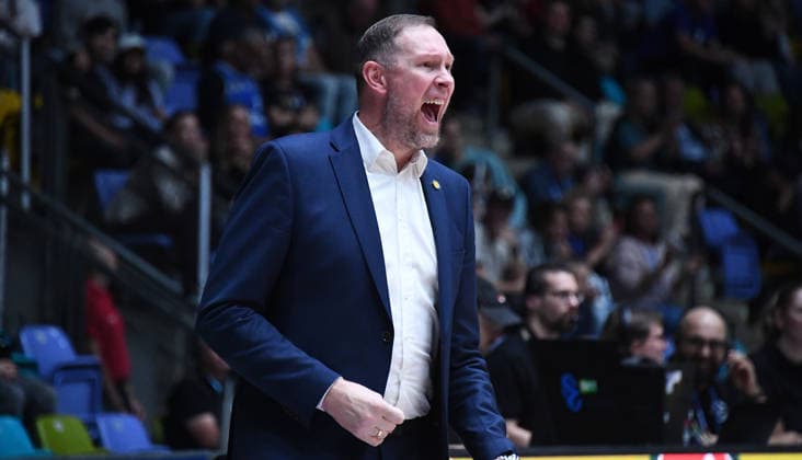 06.10.2026, xokbx, Basketball BKT Europe Cup , Skyliners Frankfurt - Siauliai Basketball v.l. Darius Songaila (Head Coach, Trainer, Siauliai Basketball), Mimik, Gestik, Emotion Frankfurt