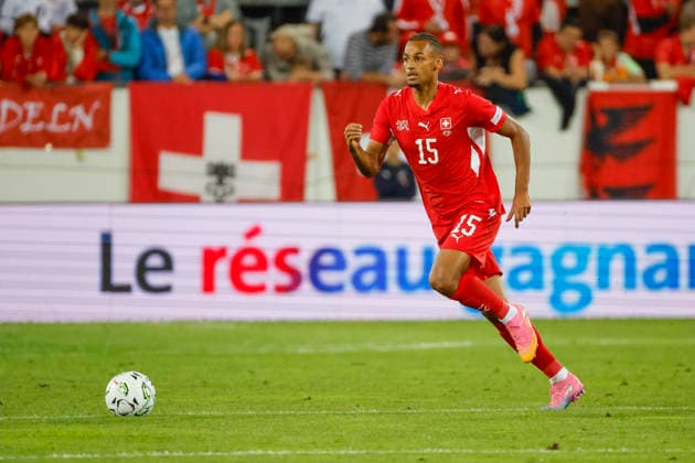 Djibril Sow (Schweiz, 15) am Ball , Schweiz, UEFA , Nations League, Matchday 4, Schweiz vs. Nordmazedonien, 06.10.2026, Luzern Swissporarena Schweiz Copyright: xGrantxHubbsx