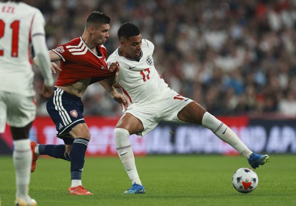 England v Czech Republic, UEFA Nations League, League A - Group 3 London, UK: England v Czech Republic, UEFA Nations League, League A - Group 3, Wembley Stadium. 6 October 2026 Photograph by Marc Aspland for The Times & The Sunday Times Morgan Rogers of England and JiA¿í Sláma Of Czech Republic  Copyright: xMarcxAsplandx NINTCHDBPICT001113838460