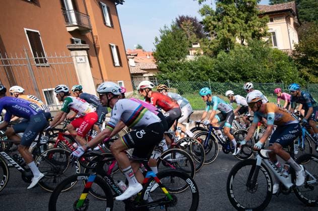 CYCLING - Road cycling, Rad, Radsport, Strasse - Tre Valli Varesine Photo by IPA ABACAPRESS.COM89375179 - Brandon Mcnulty of UAE TEAM EMIRATES XRG in the middle of the peloton during the 2026 Tre Valli Varesine in Varese, Italy, on October 6, 2026 Varese Italy  Copyright: xIPAxSport ABACAx