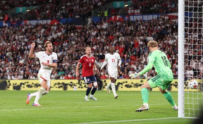 Harry Kane of England scores a goal to make the score 2-0 England v Czechia, UEFA Nations League, Football, Wembley Stadium, London, UK - 06 Oct 2026London Wembley Stadium United Kingdom  Copyright: xKieranxMcManus Shutterstockx 17188818ad