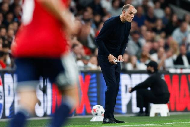 England Head Coach Thomas Tuchel jots down instructions in his notepad England v Czechia, UEFA Nations League, Football, Wembley Stadium, London, UK - 06 Oct 2026London Wembley Stadium United Kingdom  Copyright: xMattxImpey Shutterstockx 17188908cx