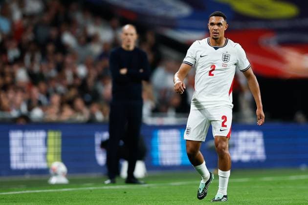 Trent Alexander-Arnold of England in action as England Head Coach Thomas Tuchel looks on England v Czechia, UEFA Nations League, Football, Wembley Stadium, London, UK - 06 Oct 2026London Wembley Stadium United Kingdom  Copyright: xMattxImpey Shutterstockx 17188908co